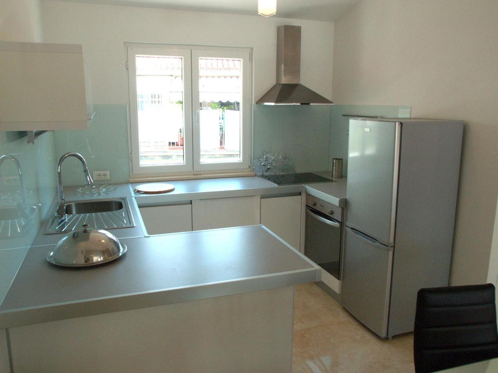 House Merlin Baška Voda المظهر الخارجي الصورة
